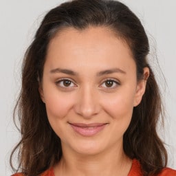 Nadia Məzmun Mütəxəssisi
